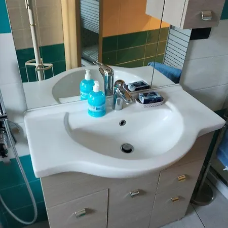 Quadrilocale Torino Sud Lingotto Mirafiori 100 Mq Διαμέρισμα *